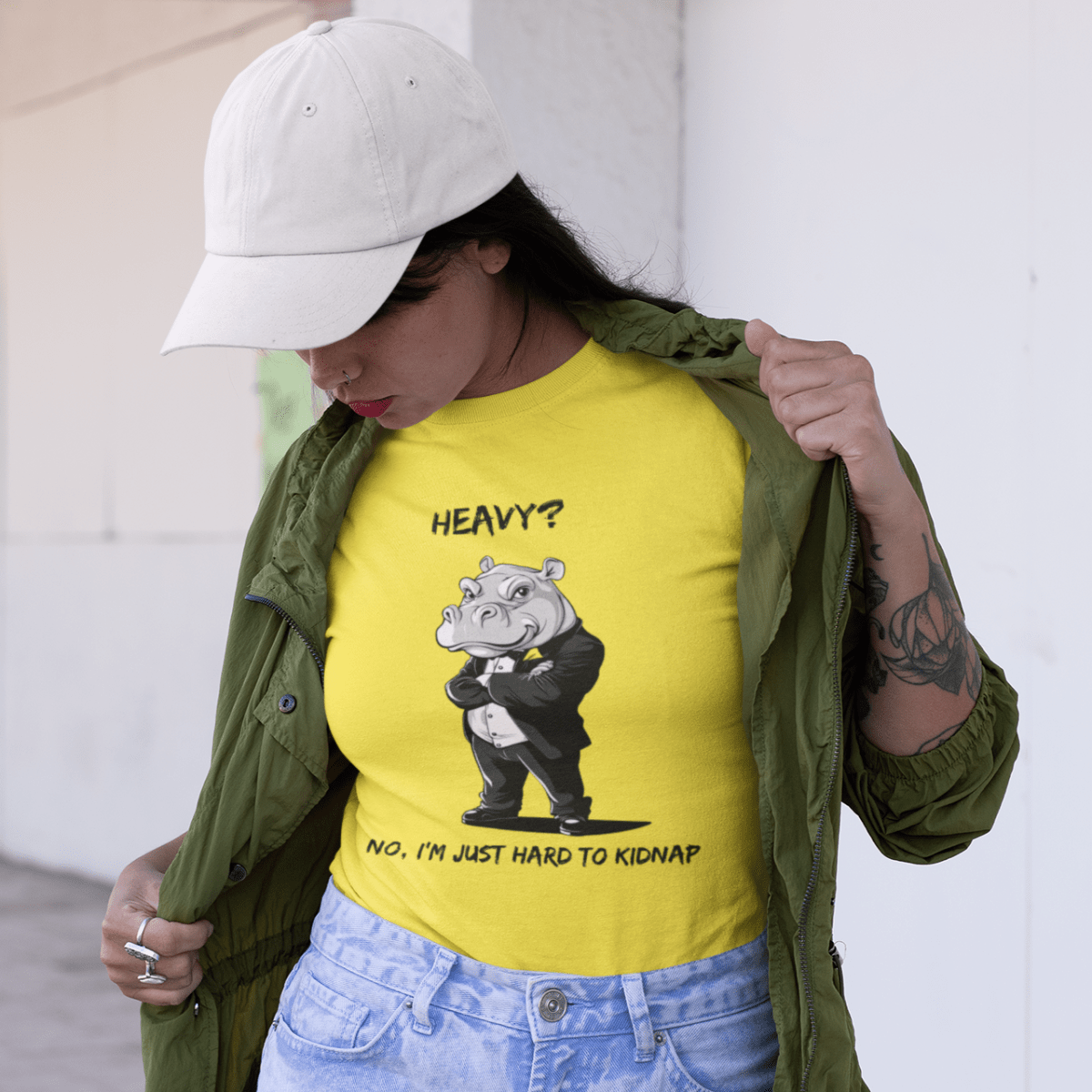 Hard to kidnap T-shirt - ROMAG Store