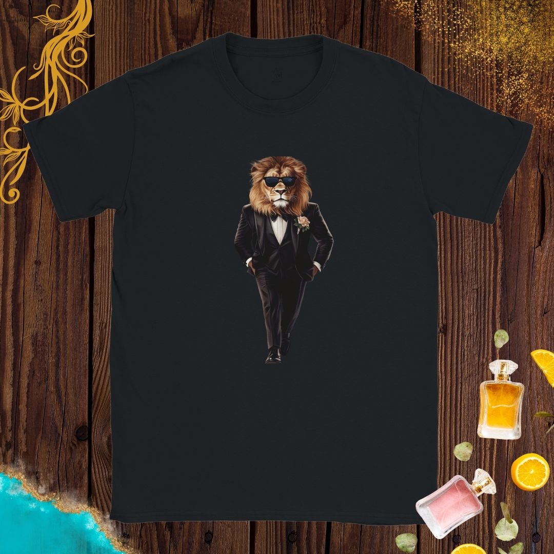 Lion at Animals Fashion Week T-shirt